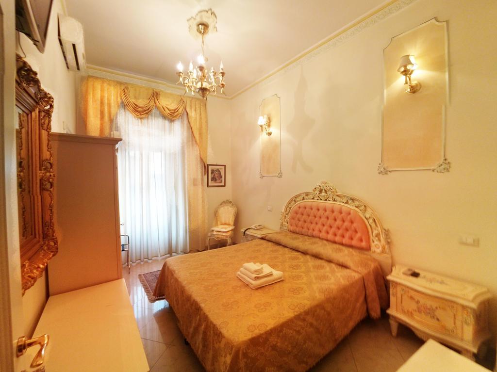 Imperial Rooms Roma Quarto foto